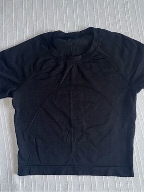 Classic Black Crewneck Short-Sleeve women’s crop top Shirt